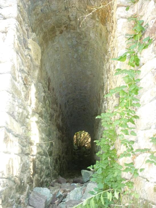 L'interno del tombino del Fondo Bello